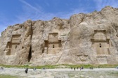 Hrobky v Naqsh-e Rostam nedaleko Persepolis