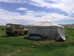 Tradin ger s tradin parabolou, Altaj Soum, ajmag Gov-Altaj