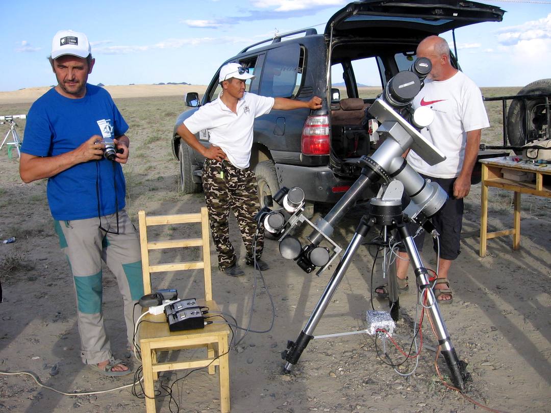 Mont a seizovn fotoapart, Bor-Udzuur, ajmag Gov-Altaj